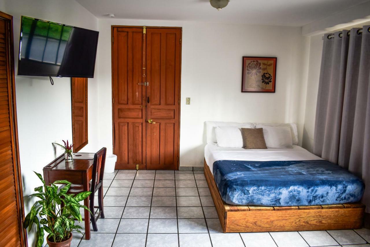 Cinco Hotel B&B Сан-Сальвадор Экстерьер фото